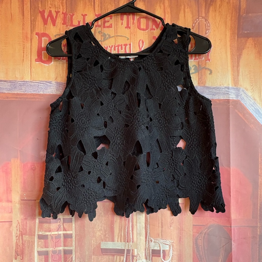 Acemi Black Floral Lace Blouse